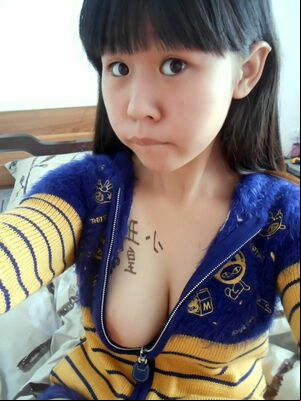 teen cleavage pics